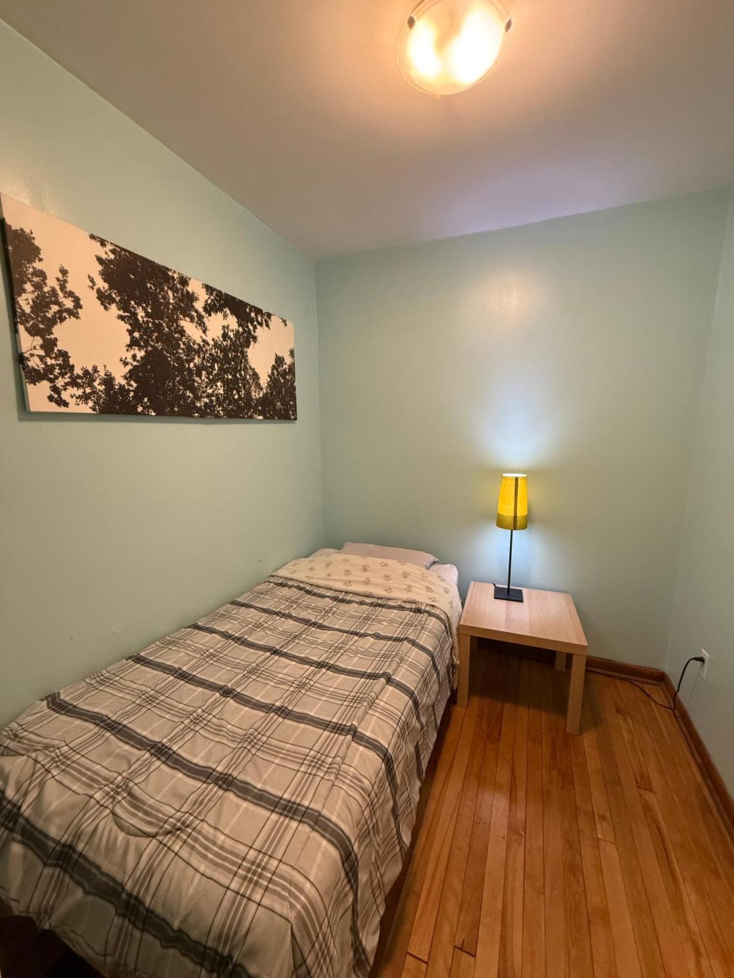 Ottawa Backpackers Inn Bagian luar foto